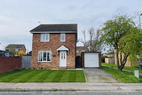 3 bedroom detached house for sale, Sedlescombe Road, Carlton Colville
