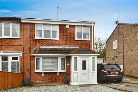 3 bedroom semi-detached house for sale - St. James Close, Sutton-On-Hull, Hull