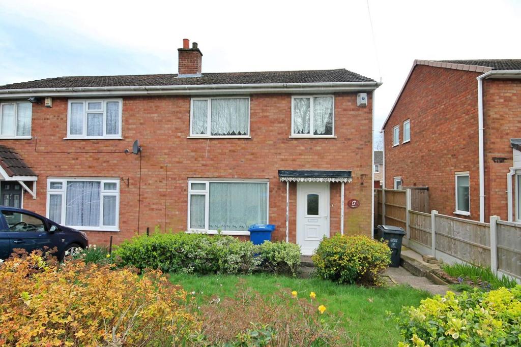 Tudor Crescent, Tamworth 3 bed semidetached house for sale £190,000