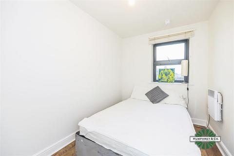 2 bedroom house to rent - Maltings Close, London