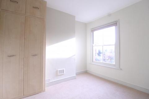 1 bedroom flat to rent - Hawarden Road, London