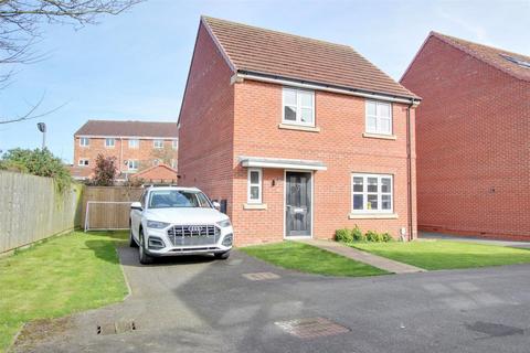 3 bedroom detached house for sale, Mill Dam Drive, Beverley