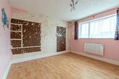 6 Ash Grove, Leighton Buzzard, LU7 1AZ
