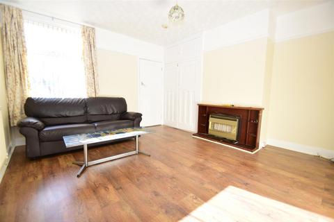 2 bedroom flat to rent - Chillingham Road, Heaton, NE6