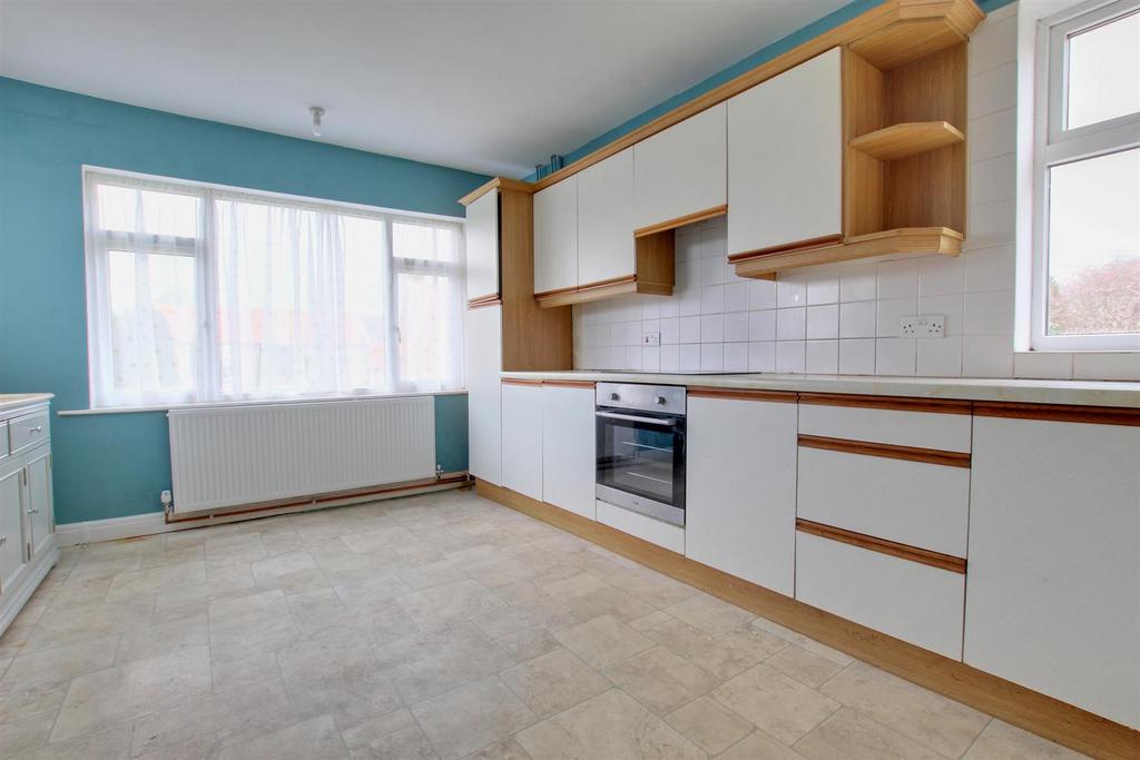 Dining kitchen