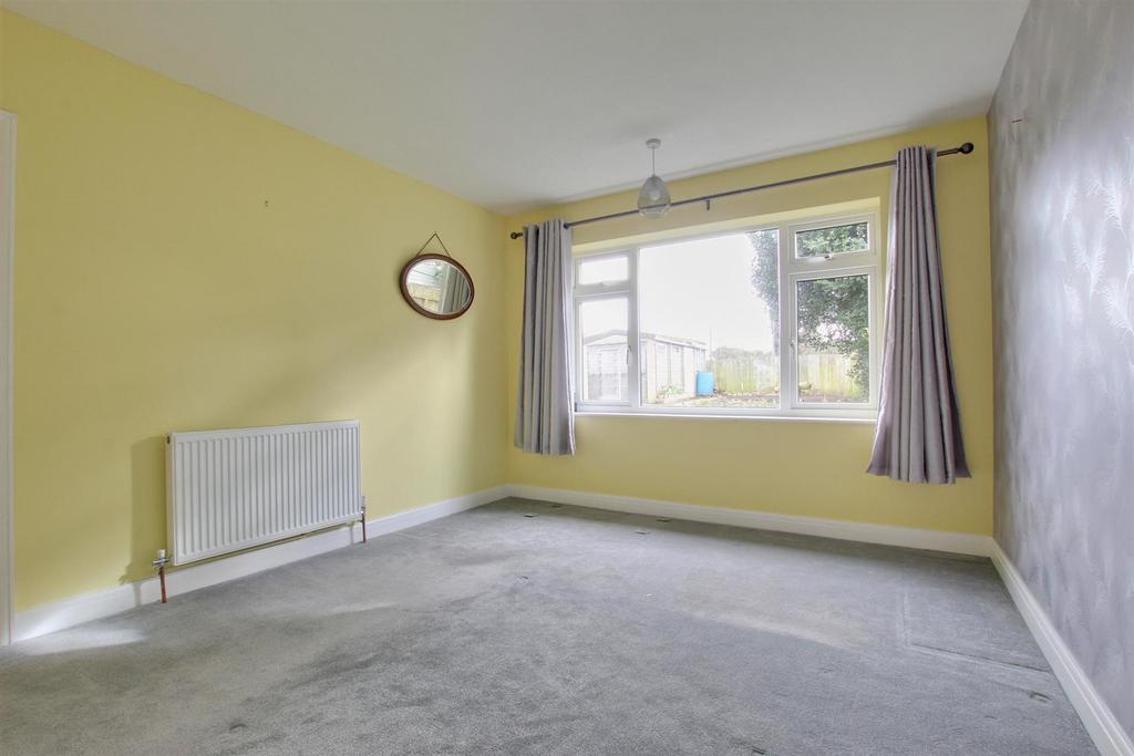 Bedroom 1 (rear)