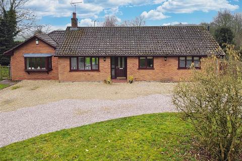3 bedroom detached bungalow for sale, Magpie Hall, Woodcock Heath