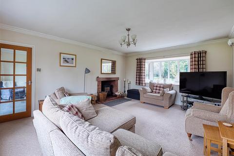 3 bedroom detached bungalow for sale, Magpie Hall, Woodcock Heath