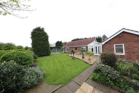 3 bedroom detached bungalow for sale, Hull Bridge Road, Beverley