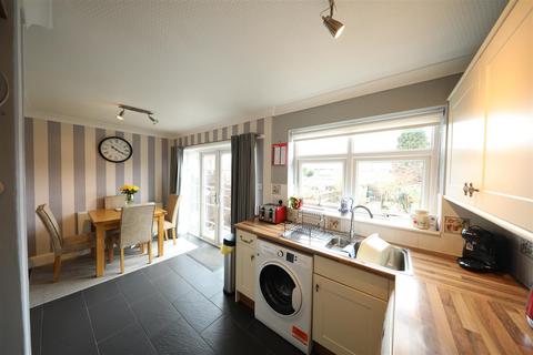 3 bedroom terraced house for sale - Kingsley Drive, Willerby, Hull