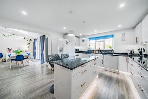 5 bedroom end of terrace house for sale, Mount Pleasant Road, Clapham