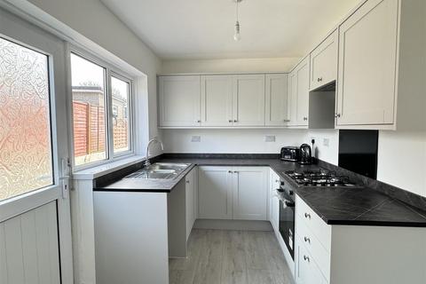 10 Ash Grove, Par, PL24 2HE