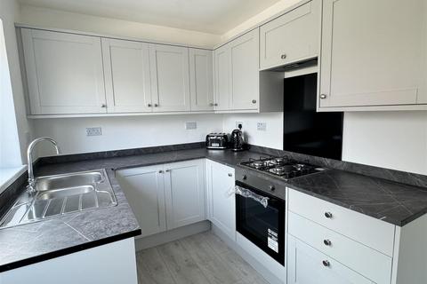 10 Ash Grove, Par, PL24 2HE