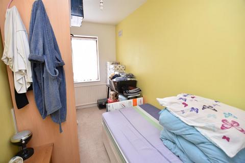 33 Torrington Drive, Harrow, HA2 8ND