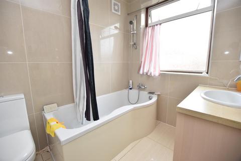 33 Torrington Drive, Harrow, HA2 8ND