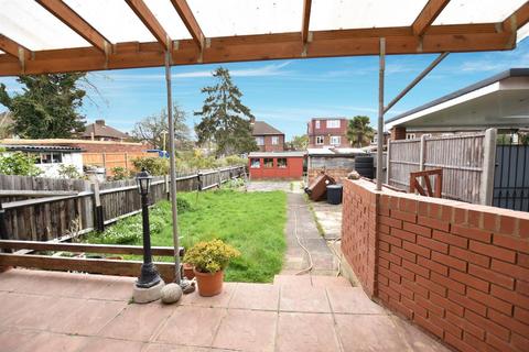 33 Torrington Drive, Harrow, HA2 8ND