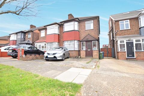 33 Torrington Drive, Harrow, HA2 8ND