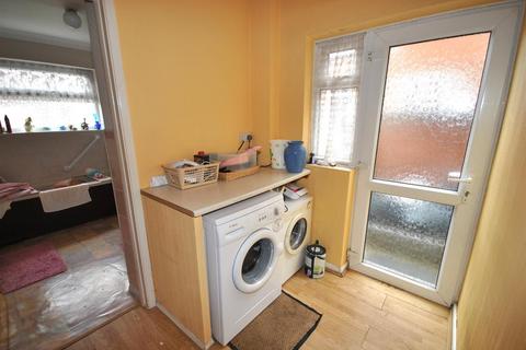 39 Cedar Road, Northampton, NN1 4RN