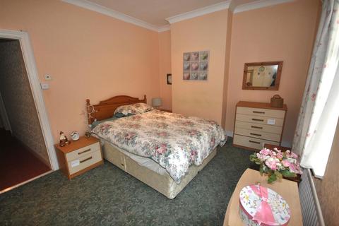 39 Cedar Road, Northampton, NN1 4RN