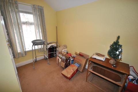 39 Cedar Road, Northampton, NN1 4RN