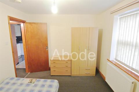 2 bedroom flat to rent, Woodhouse Street (FFF), Woodhouse, Leeds