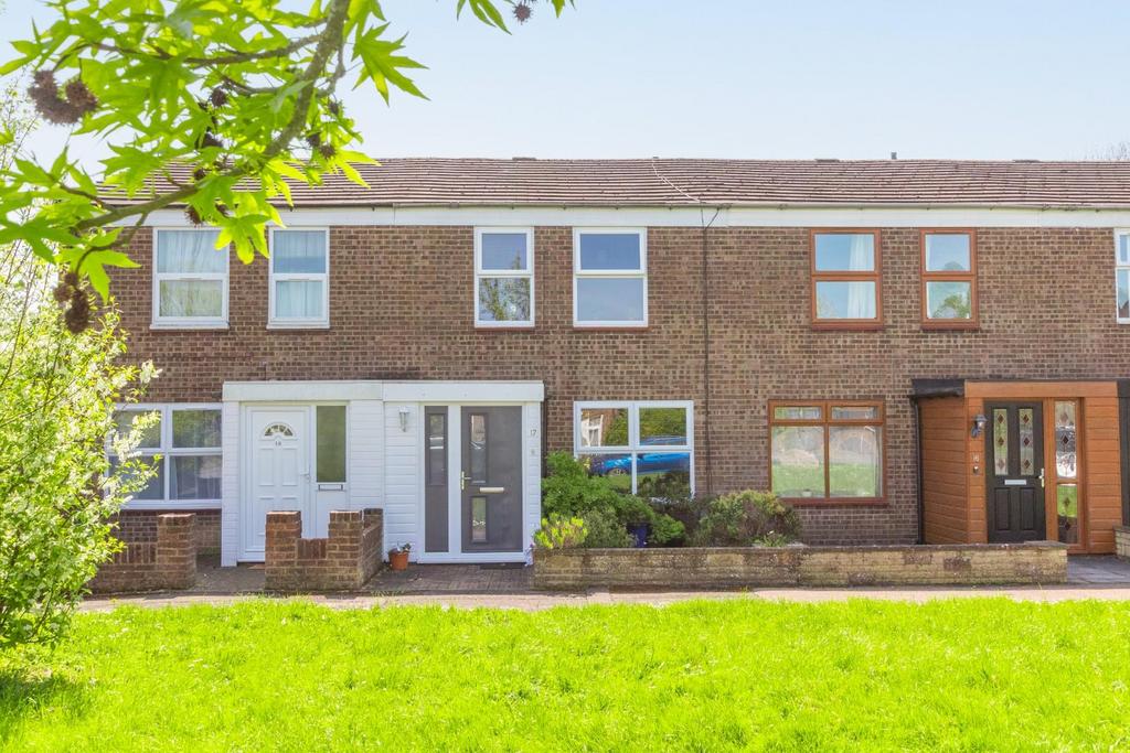 Kingsley Walk, Tring 3 bed house - £385,000