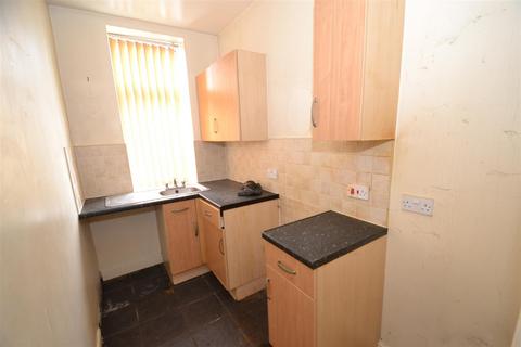 1 bedroom terraced house for sale, North Street, Oakenshaw