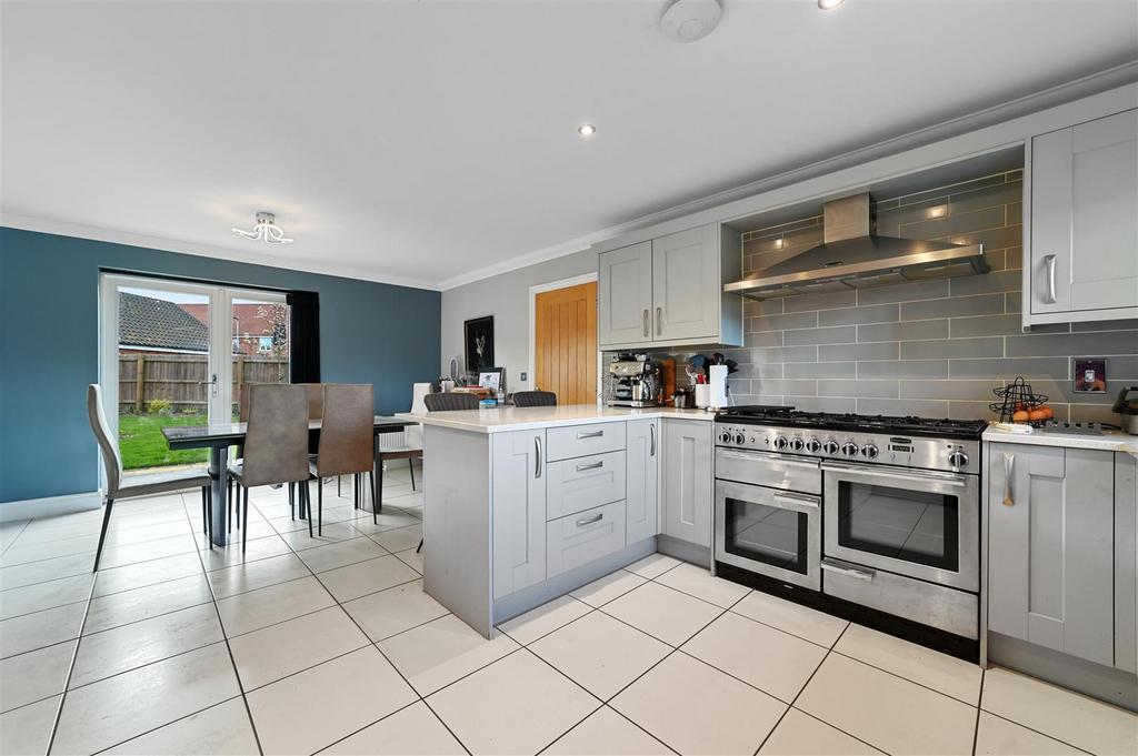 Kitchen dining family room