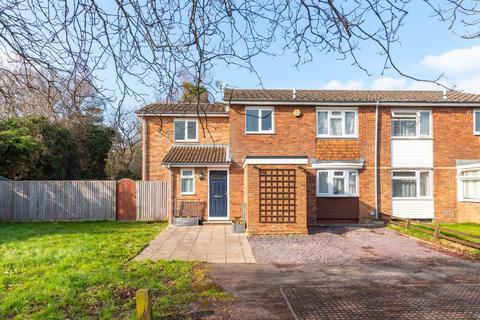 4 bedroom semi-detached house for sale - Pollywick Road, Wigginton, Tring