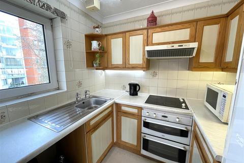 1 bedroom apartment for sale, Fairfield Path, Croydon CR0
