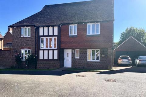 4 bedroom detached house for sale, Busbridge Close, East Malling, West Malling