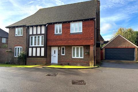 4 bedroom detached house for sale, Busbridge Close, East Malling, West Malling