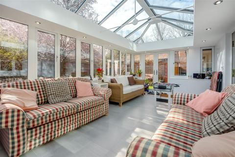 6 Busbridge Close, East Malling, West Malling, ME19 6BD