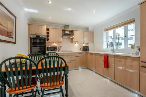 6 Busbridge Close, East Malling, West Malling, ME19 6BD