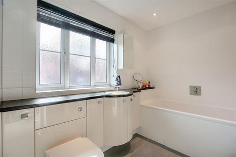 6 Busbridge Close, East Malling, West Malling, ME19 6BD