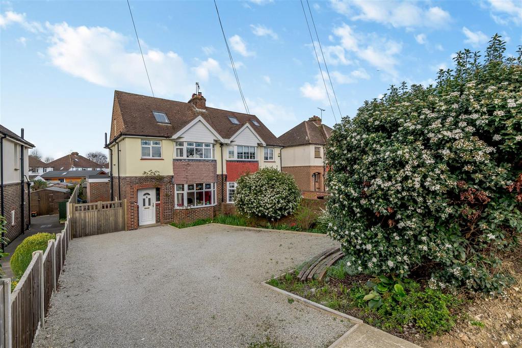 London Road, Ditton, Aylesford 4 bed semidetached house for sale £