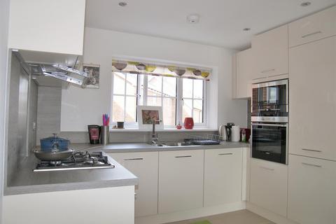 1 bedroom apartment to rent, Churchill Court, Eden Road, Dunton Green
