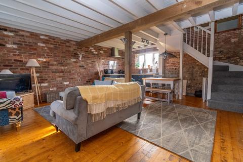 2 bedroom barn conversion for sale, Swaffham Road, Toftrees, NR21