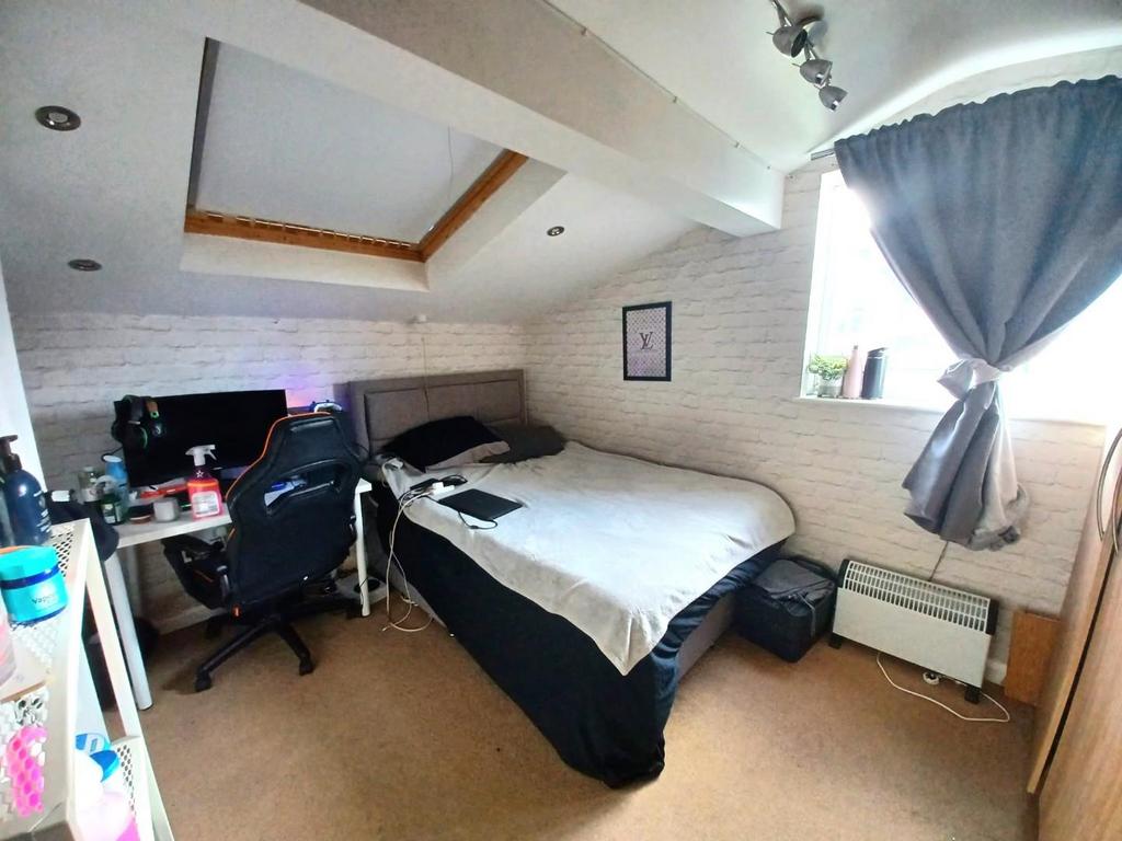 Bedroom.jpg