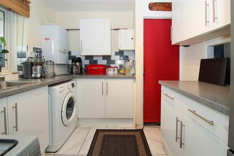 1 bedroom flat for sale, Weir Hall Road, London