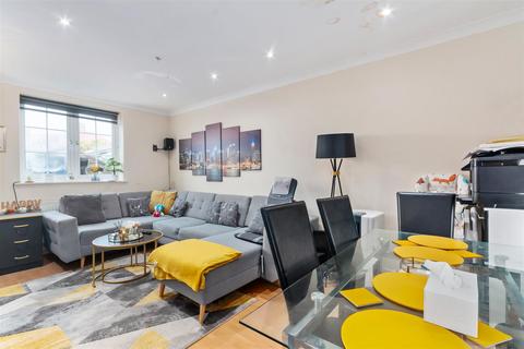 2 Evesham Road, Morden, SM4 6PP