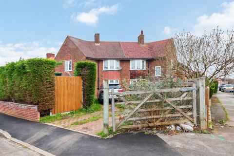 2 Evesham Road, Morden, SM4 6PP
