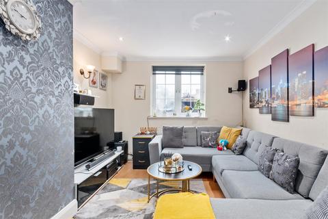 2 Evesham Road, Morden, SM4 6PP