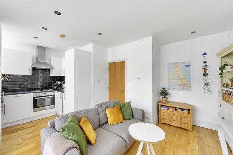 1 bedroom flat for sale, Plympton Road, London, NW6