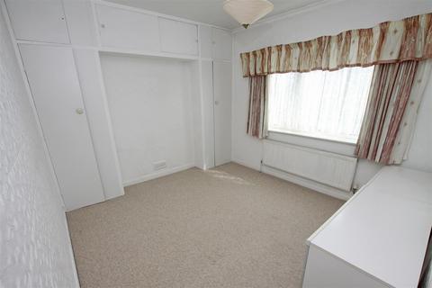641 Charminster Road, Bournemouth, BH8 9RH