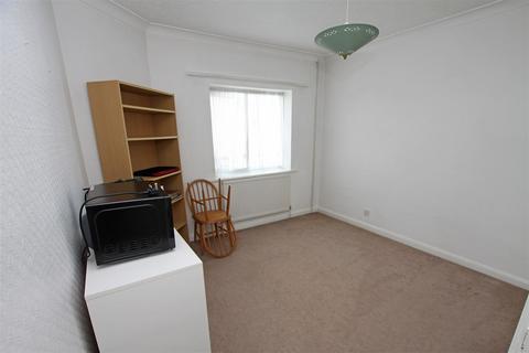 641 Charminster Road, Bournemouth, BH8 9RH