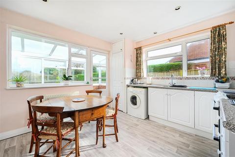 2 bedroom detached bungalow for sale - New Hall Lane, Small Dole, Henfield