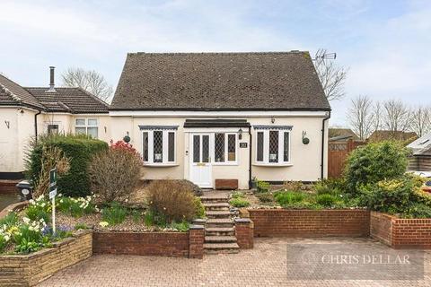 2 bedroom detached bungalow for sale, Hare Street Road, Buntingford