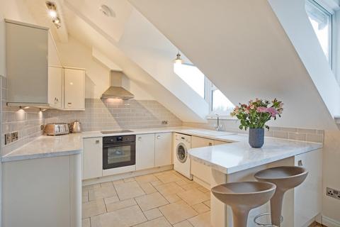 1 bedroom apartment for sale, Yewbank Terrace, Ilkley LS29