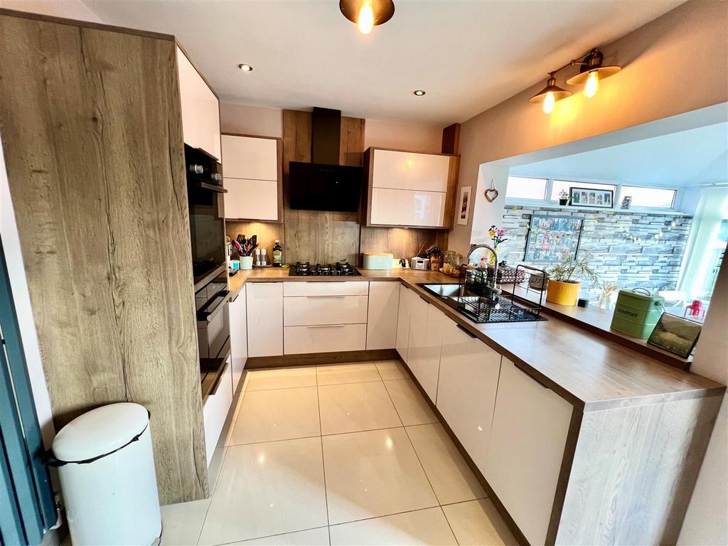 Kitchen area